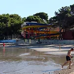 Apartment Family Friendly Apartments With A Swimming Pool Jadreski, Pula - 7292 *