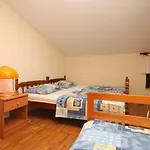 Family Friendly Apartments With A Swimming Pool Jadreski, Pula - 7292 Apartment *